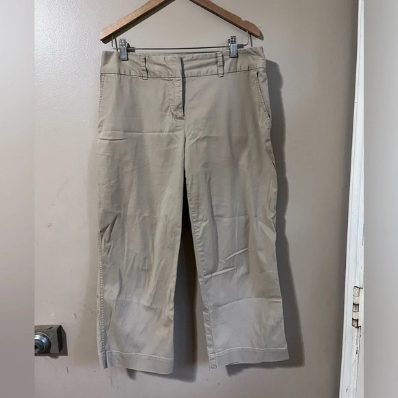 IZOD Capris Size 10 - Picture 3 of 4